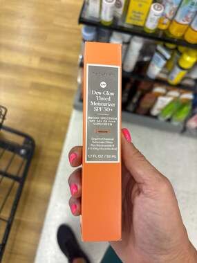 Naturium - Light Dew-Glow Tinted Moisturizer SPF 50+